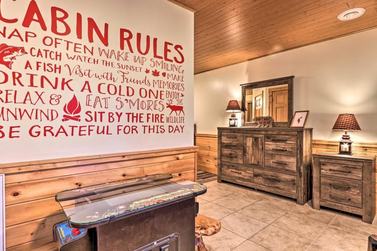 Villa Cozy Cabin With Hot Tub In The Heart Of Pigeon Forge Exterior foto